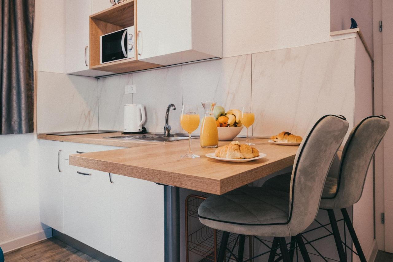 Studio Marieta Apartment